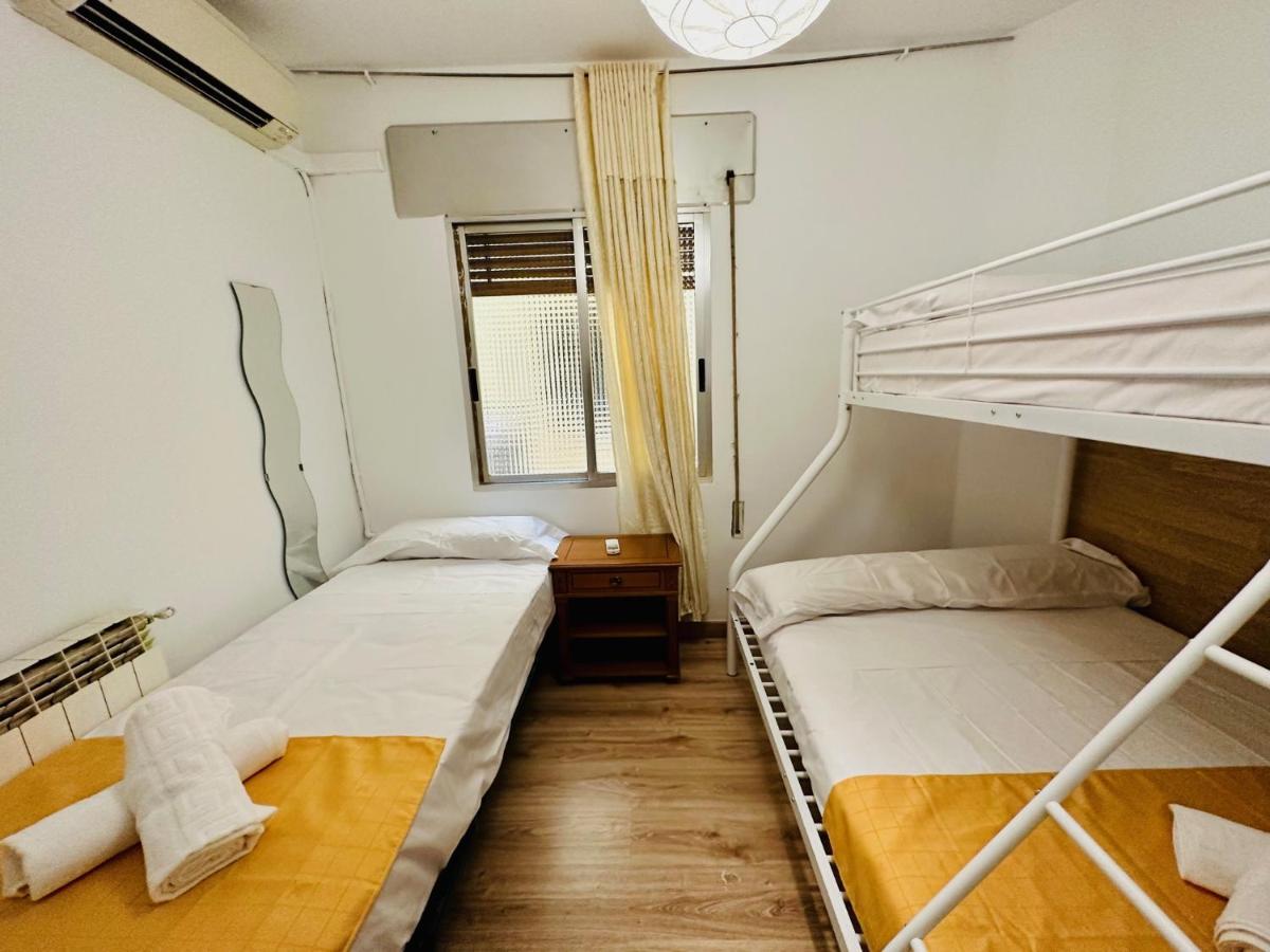 Punta Me Rooms Near The Gran Via Madrid Exterior photo